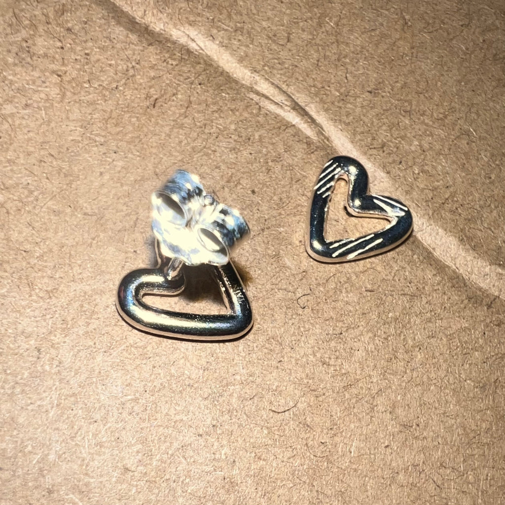 Open Heart Studs Earring