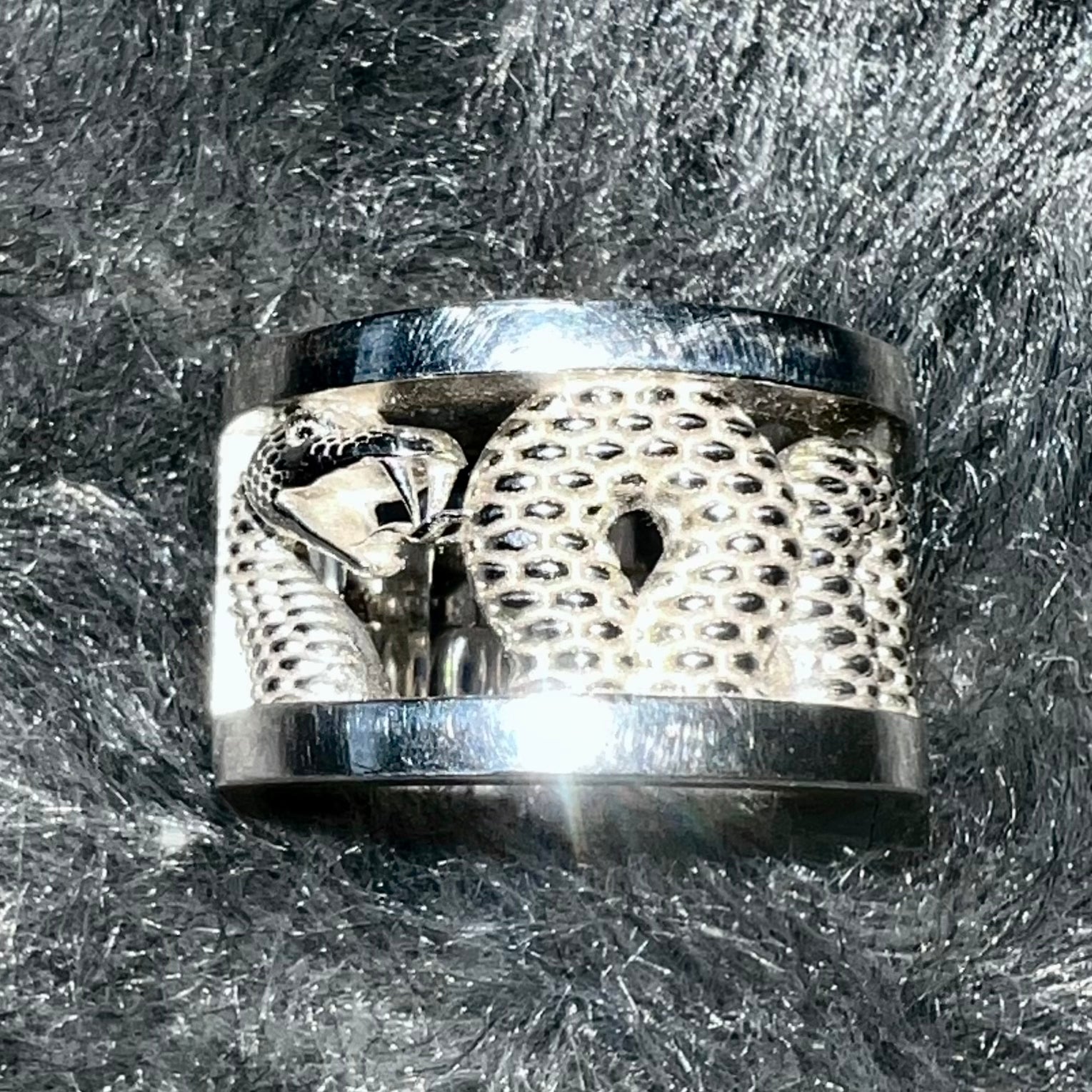 Silver snake ring